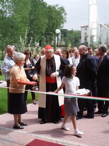Foto ricordo dell'inaugurazione del Centro Don Vecchi ter